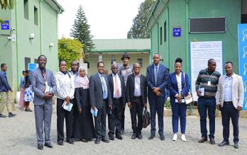 የታንዛኒያ ልዑካን ቡድን አባላት ኢንስቲትዩቱን ጎበኙ።